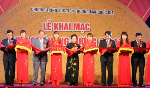 Khai mạc Hội chợ Hùng Vương 2013 - ảnh 1